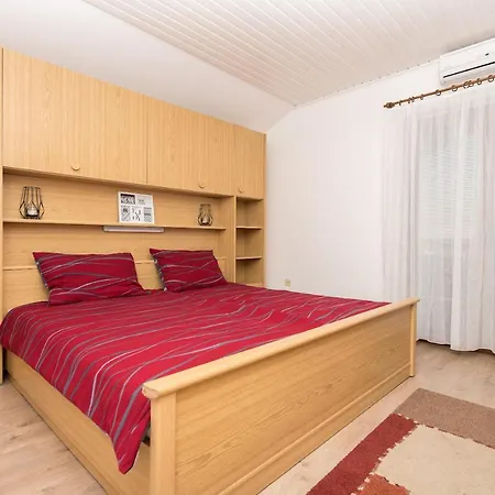 Appartamento Cesljar Makarska