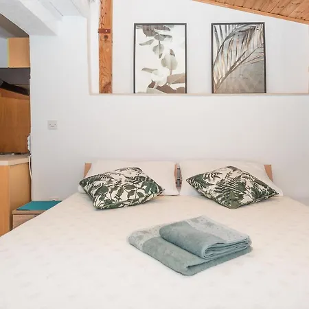 Appartamento Cesljar Makarska