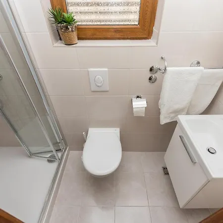 Appartamento Cesljar Makarska